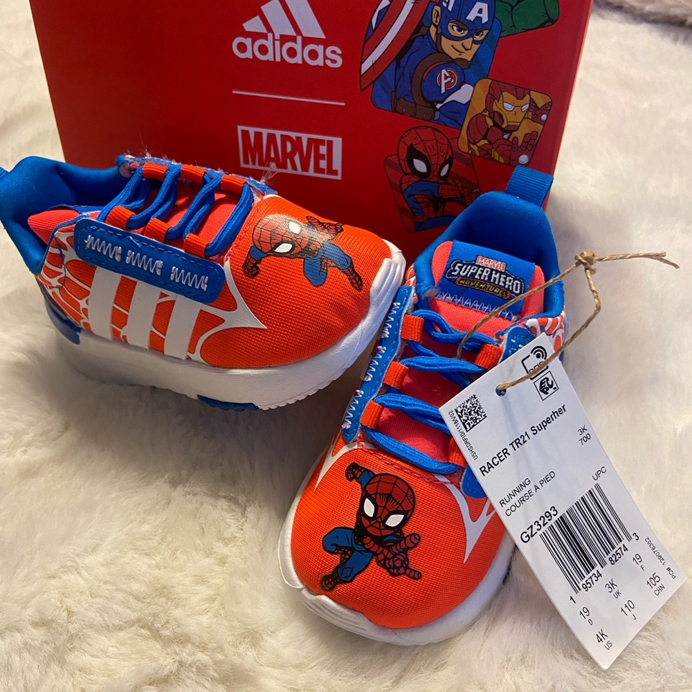 * New Adidas x Marvel Spiderman racer TR21 superhero adventure sneaker size 4K